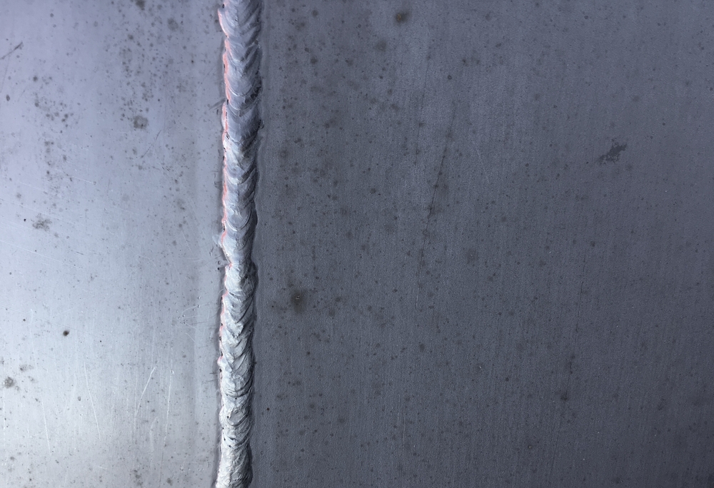 Шов на металле. Сварочный шов. Welded seams. Seam welder. Welding seam.